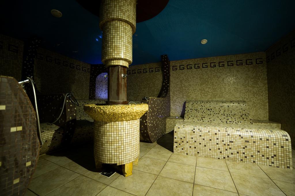 Hotel Imperial Inn Targu Mures Exterior photo
