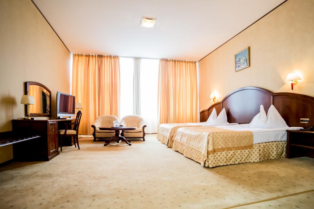 Hotel Imperial Inn Targu Mures Exterior photo