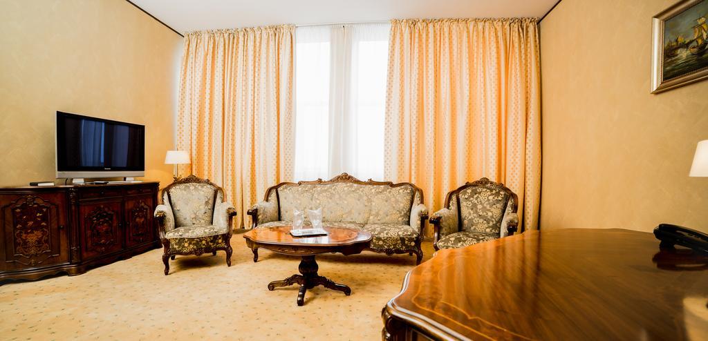 Hotel Imperial Inn Targu Mures Exterior photo