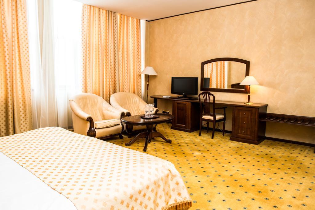 Hotel Imperial Inn Targu Mures Exterior photo